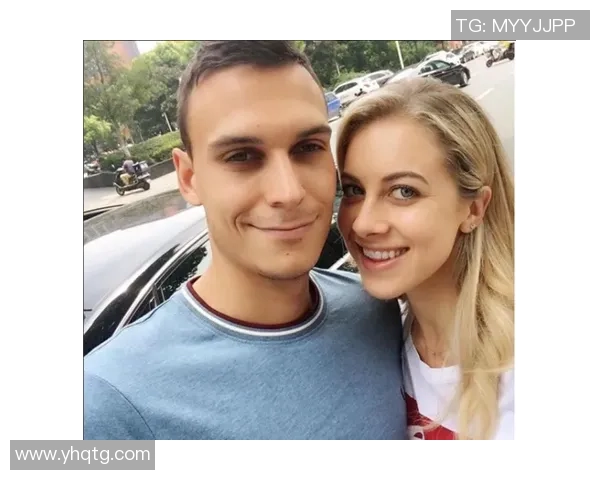 足球球星食堂揭秘：明星球员的营养餐单与饮食习惯分析